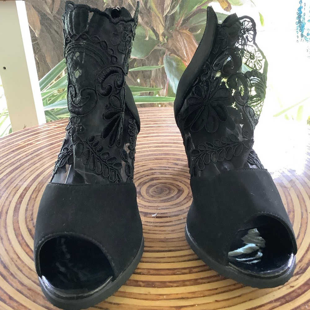Women’s Shoes